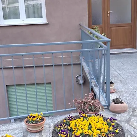 Trilly House Apartman